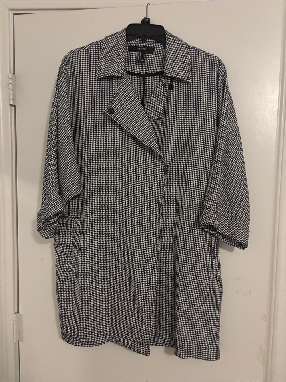 Forever 21 Black & White Houndstooth Coat - Picture 1 of 3